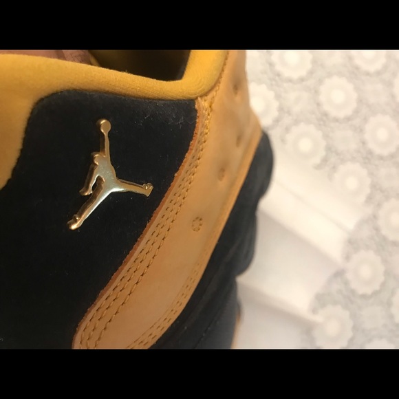 Brand new Nike Jordan 13 with the panther eye - Picture 2 of 7